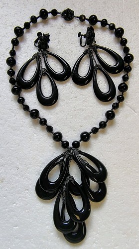Rare black - black, filigree