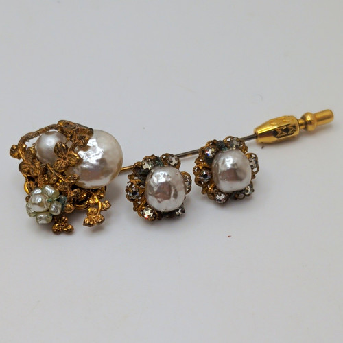 Vintage miriam haskell gold - ,